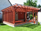 Pergola ke zdi domu