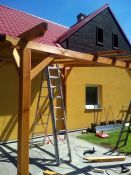 Pergola ke zdi domu 300x270, sklon krokví 10°