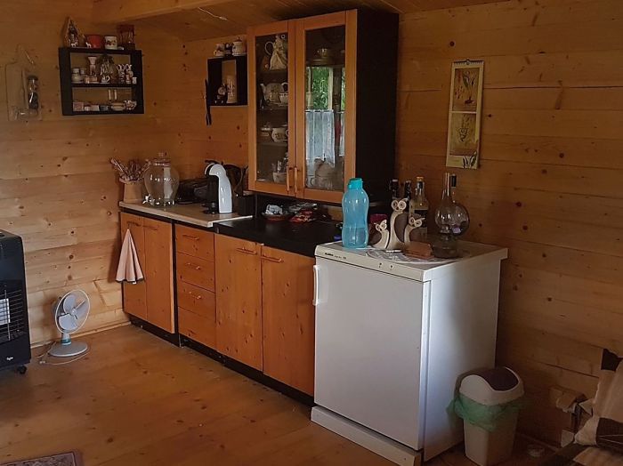 Interiér zahradního domku